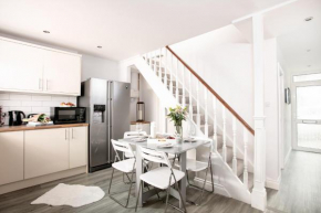 Bijoux Plymouth Cottage - Sleeps 6 - By Habita Property